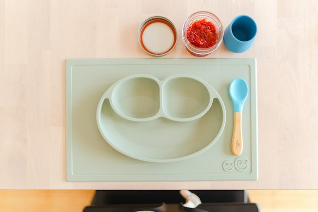 Common Mistakes During Baby-Led Weaning